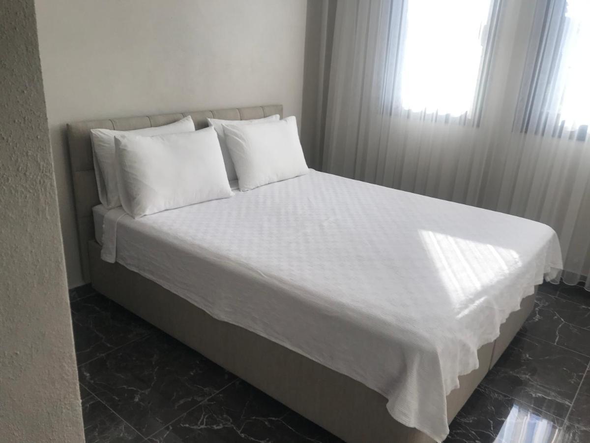 Golden Lake Aparts Aparthotel Koycegiz Buitenkant foto